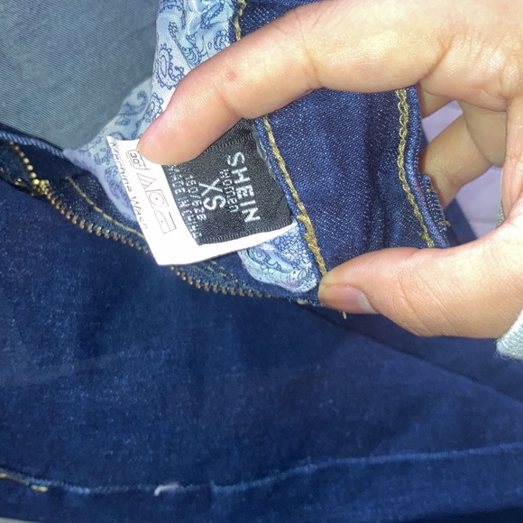 Jeans - Picture 4 of 4